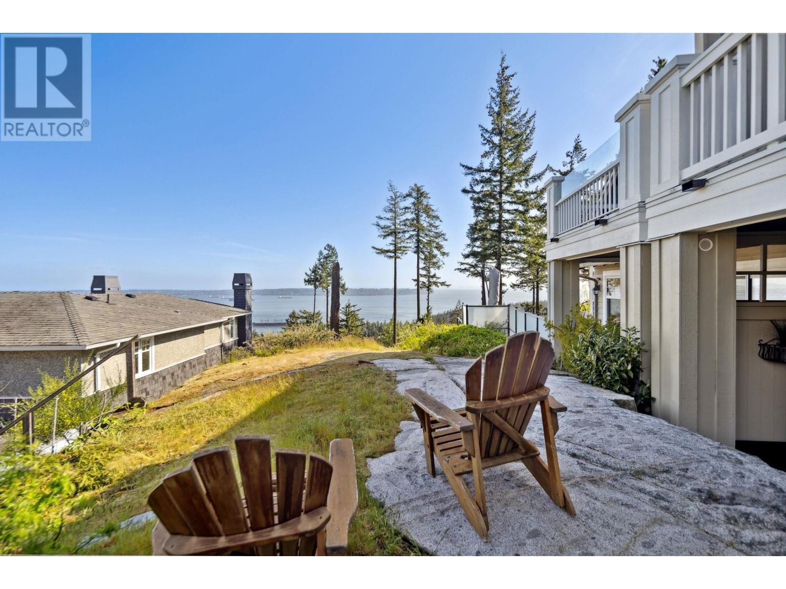 1 5110 Alderfeild Place, West Vancouver, British Columbia  V7W 2W7 - Photo 37 - R2974051