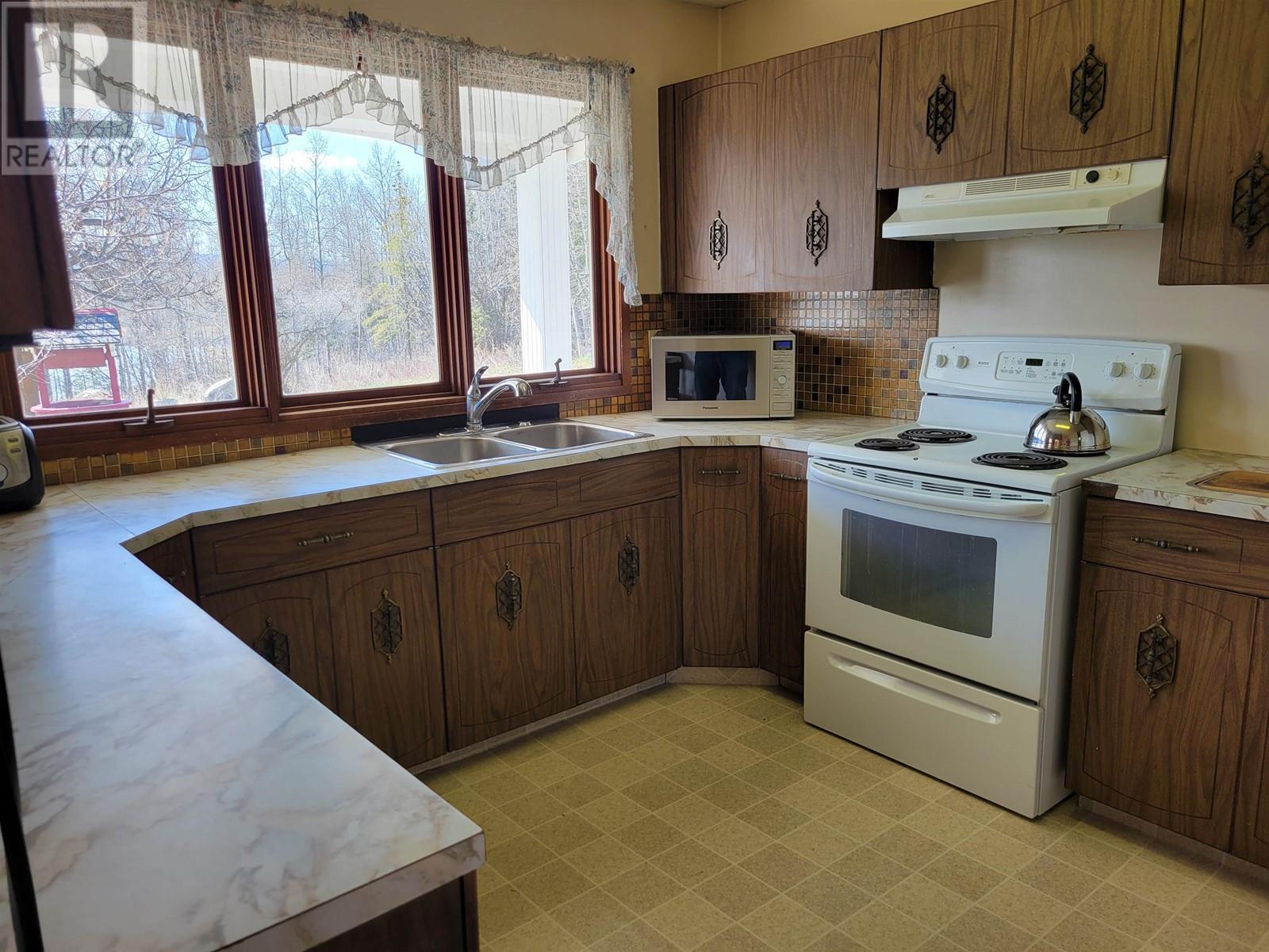 20624 Kenny Dam Road, Vanderhoof, British Columbia  V0J 3A1 - Photo 4 - R2994752