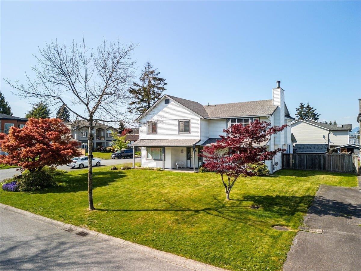 13357 79 Avenue, Surrey, British Columbia  V3W 9E7 - Photo 2 - R2994794