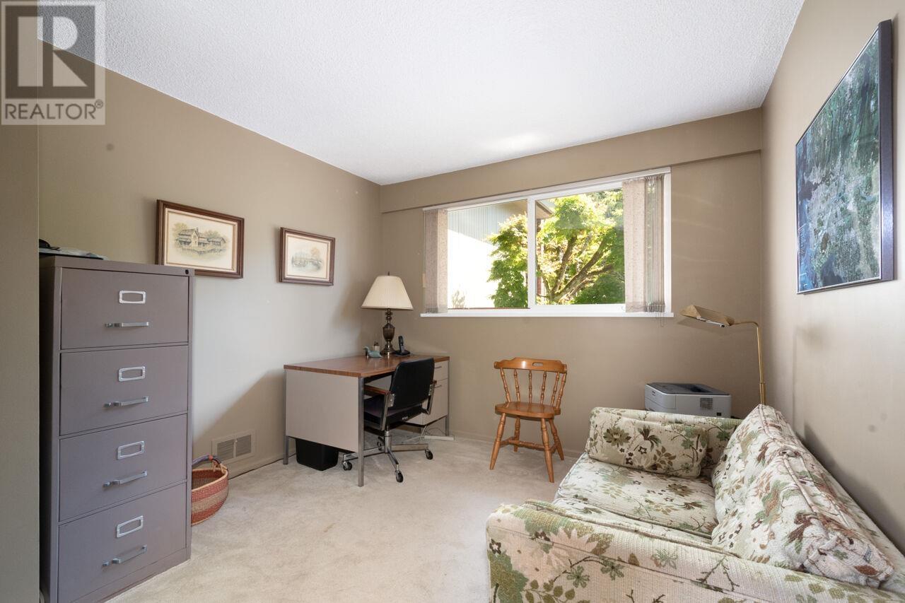 4136 Virginia Crescent, North Vancouver, British Columbia  V7R 3Z6 - Photo 13 - R2995310
