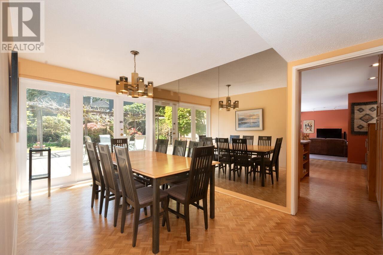 4136 Virginia Crescent, North Vancouver, British Columbia  V7R 3Z6 - Photo 14 - R2995310