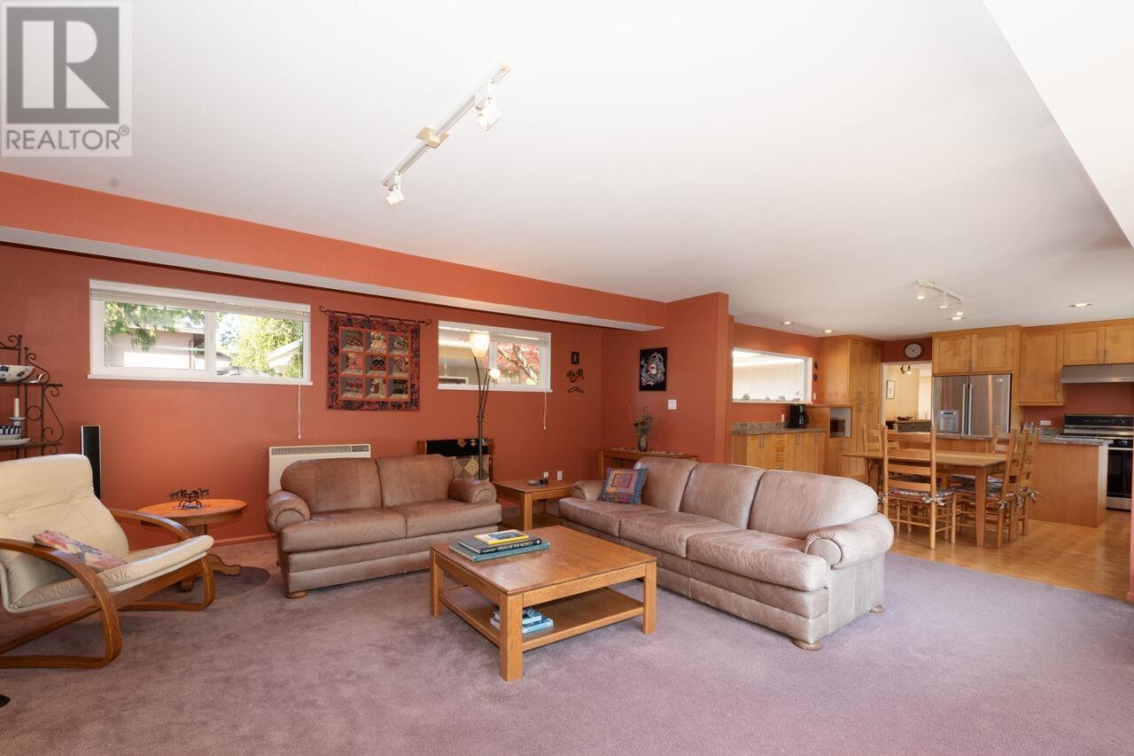 4136 Virginia Crescent, North Vancouver, British Columbia  V7R 3Z6 - Photo 24 - R2995310