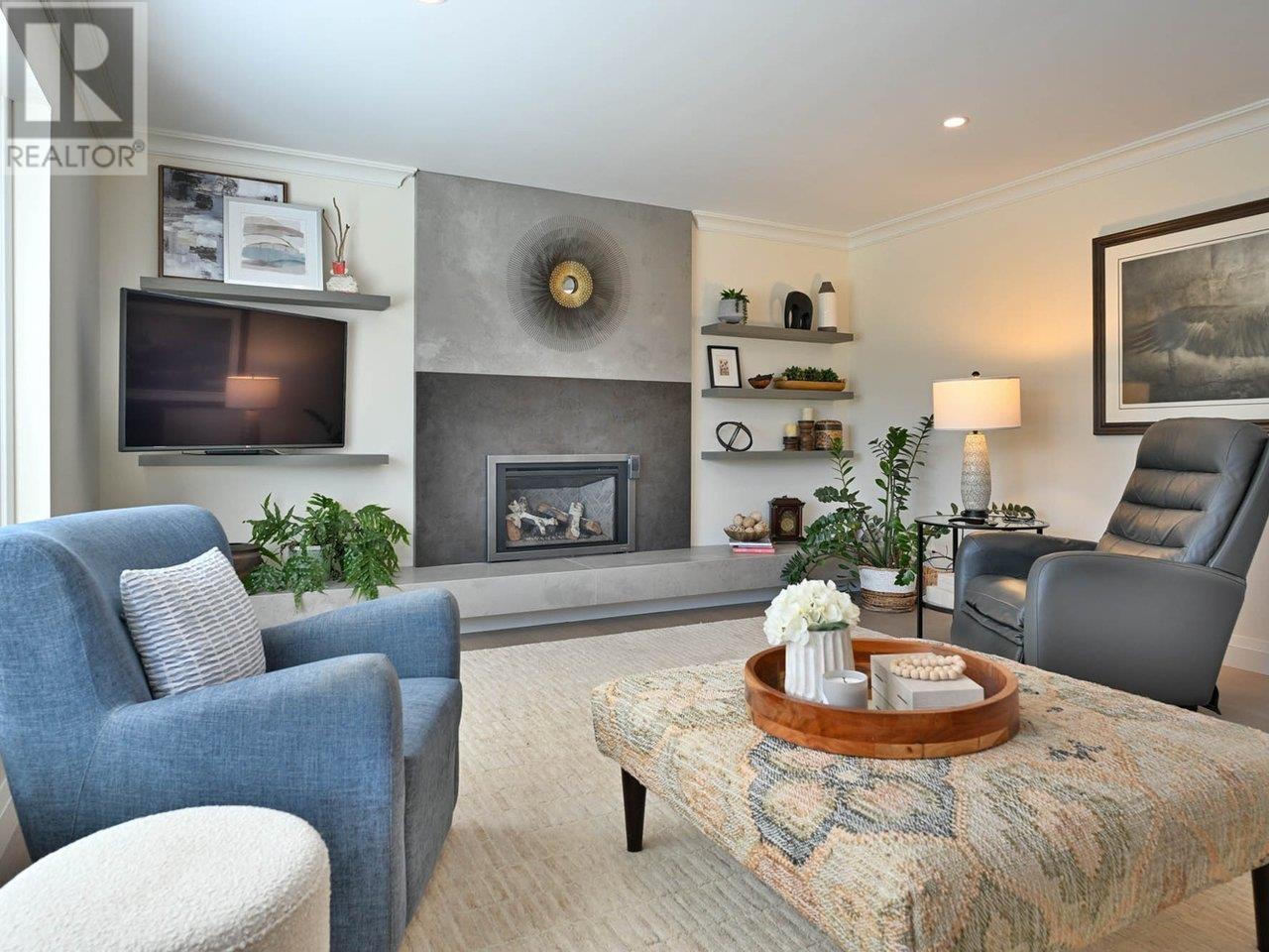 Property at 5379 RAWLINS CRESCENT image 5