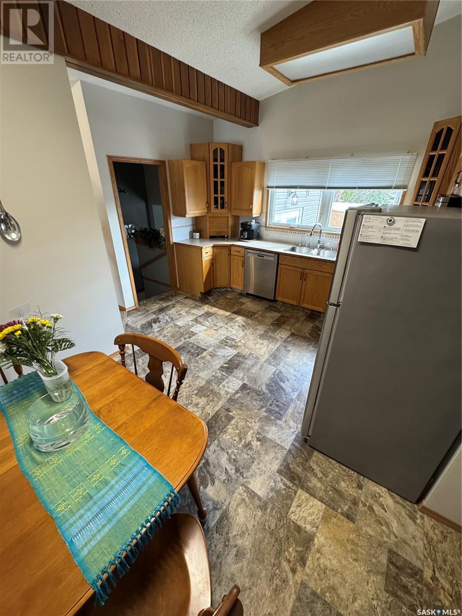 112 Assiniboia Avenue, Assiniboia, Saskatchewan  S0H 0B0 - Photo 11 - SK003824