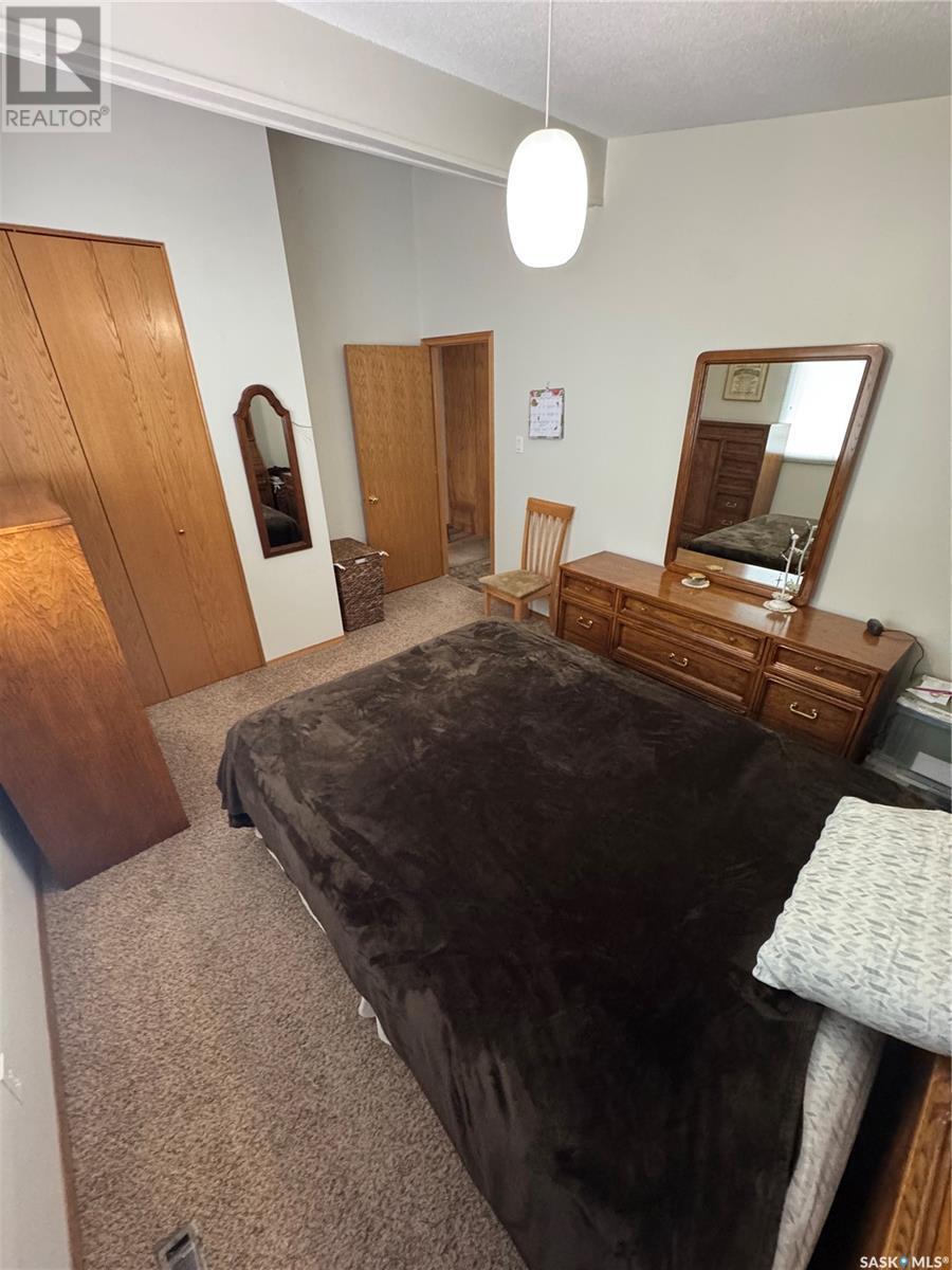 112 Assiniboia Avenue, Assiniboia, Saskatchewan  S0H 0B0 - Photo 15 - SK003824