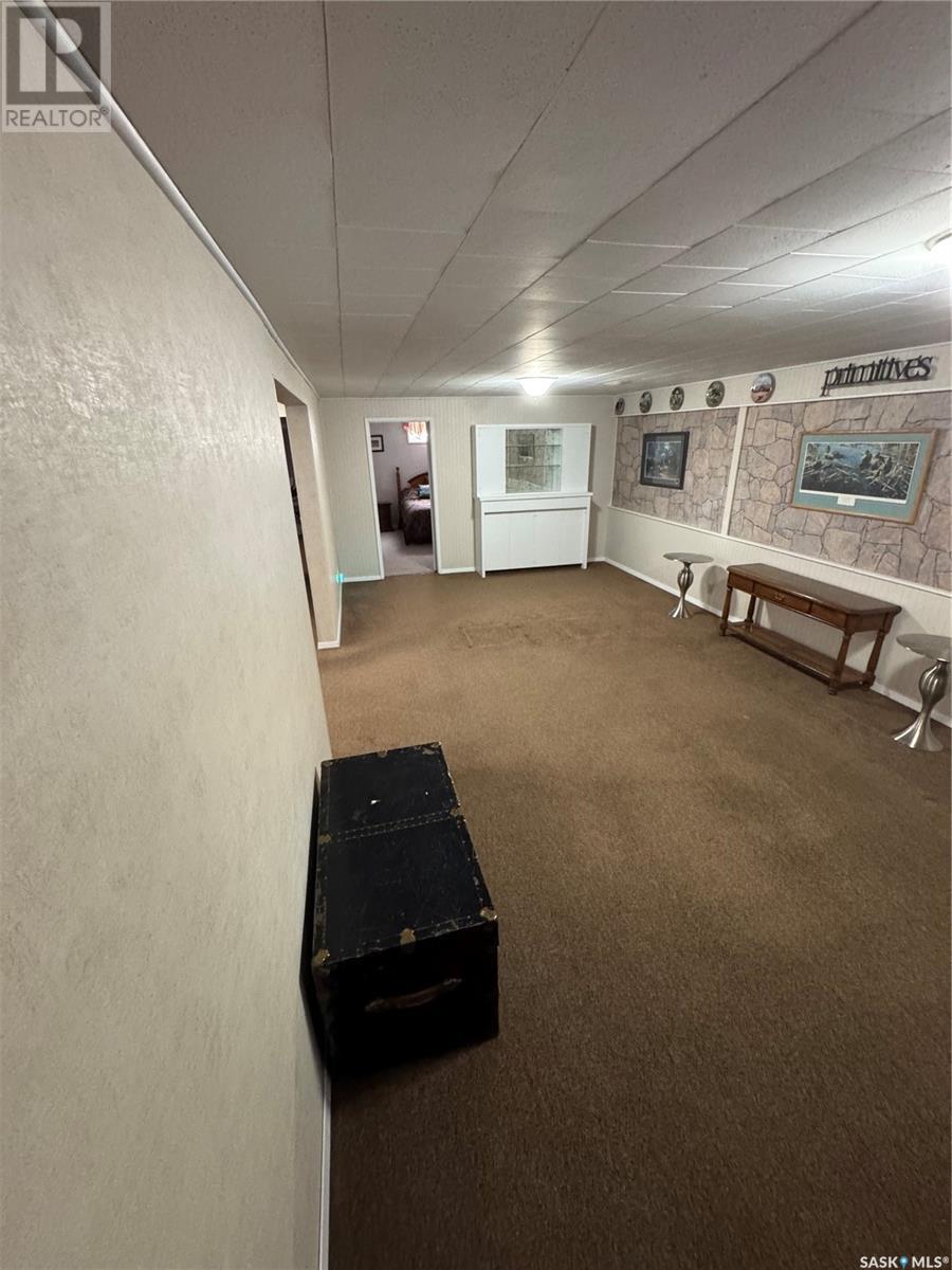 112 Assiniboia Avenue, Assiniboia, Saskatchewan  S0H 0B0 - Photo 25 - SK003824