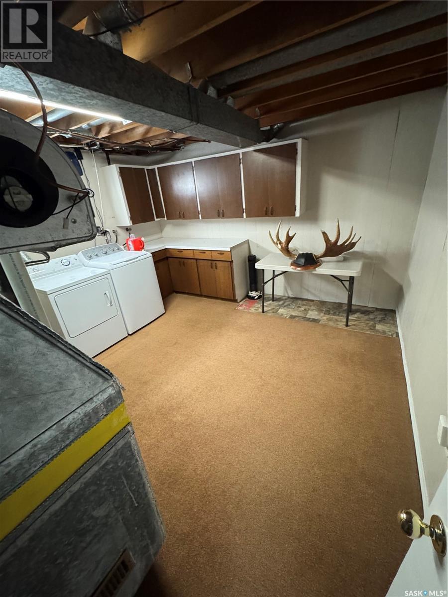 112 Assiniboia Avenue, Assiniboia, Saskatchewan  S0H 0B0 - Photo 29 - SK003824