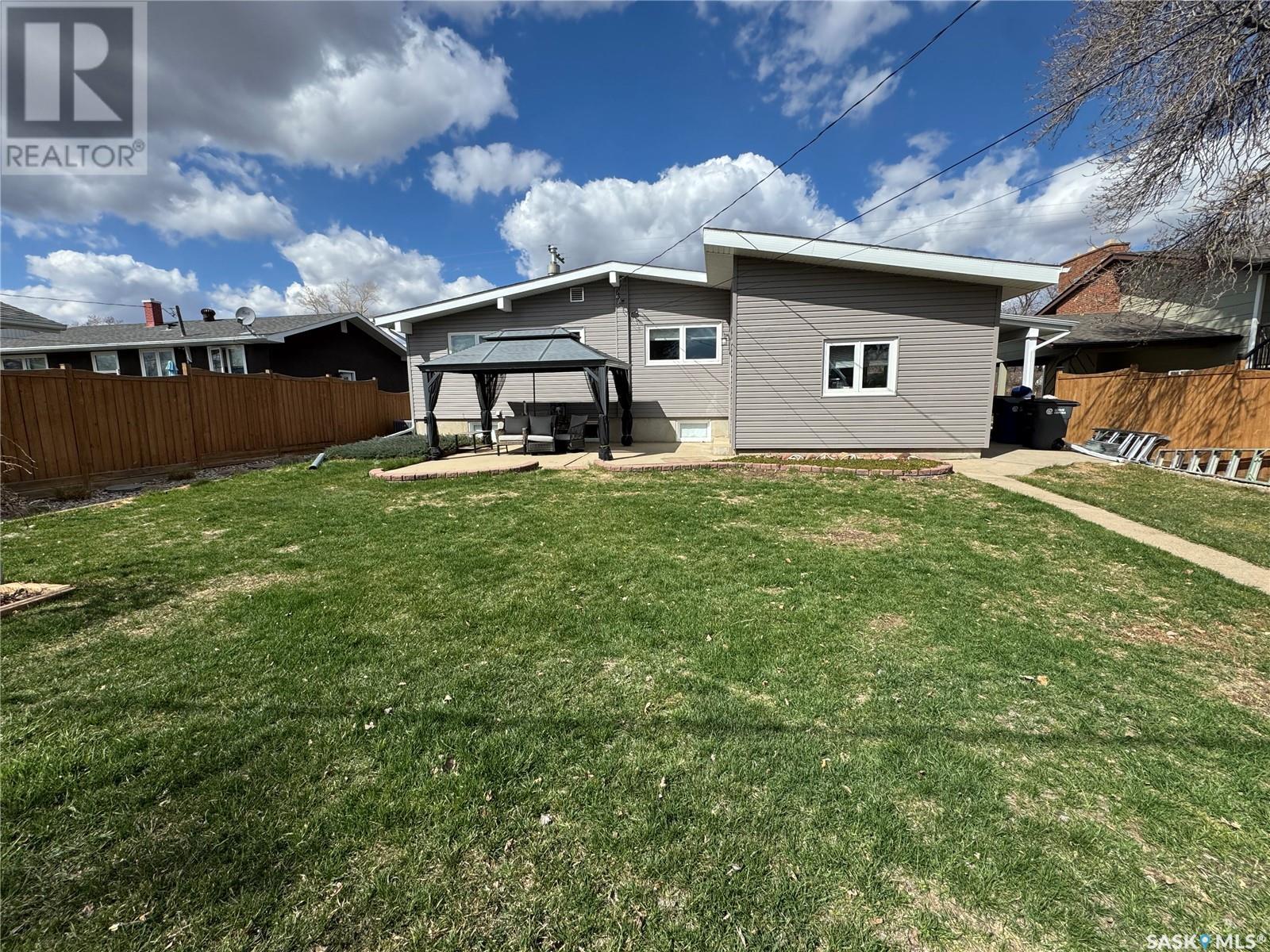 112 Assiniboia Avenue, Assiniboia, Saskatchewan  S0H 0B0 - Photo 34 - SK003824