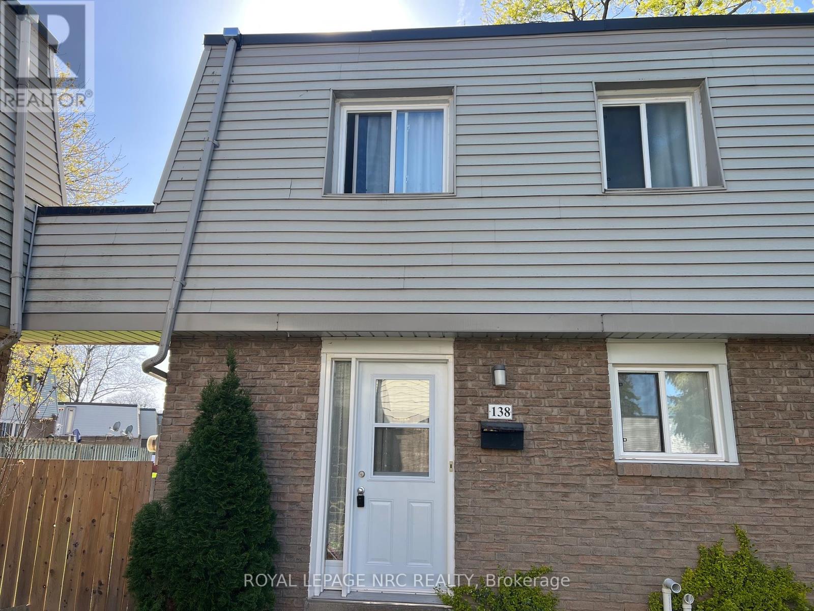 138 - 17 OLD PINE TRAIL E, St. Catharines, Ontario