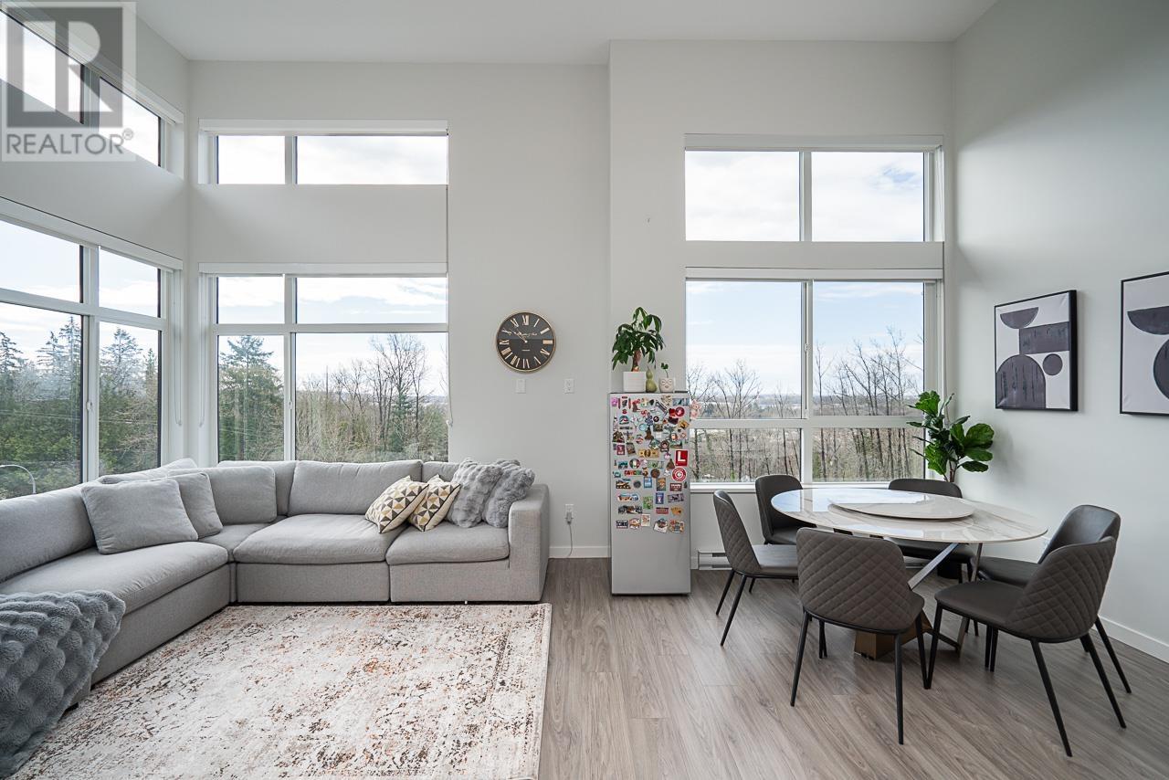 510 6438 Byrnepark Drive, Burnaby, British Columbia  V3N 0J1 - Photo 1 - R2982931