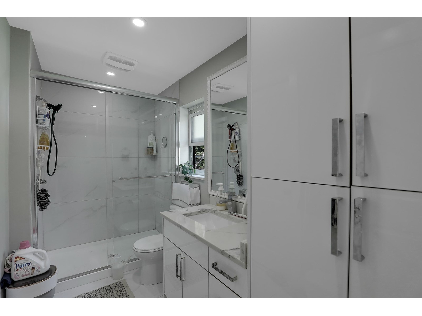 14081 67a Avenue, Surrey, British Columbia  V3W 6W6 - Photo 15 - R2994546