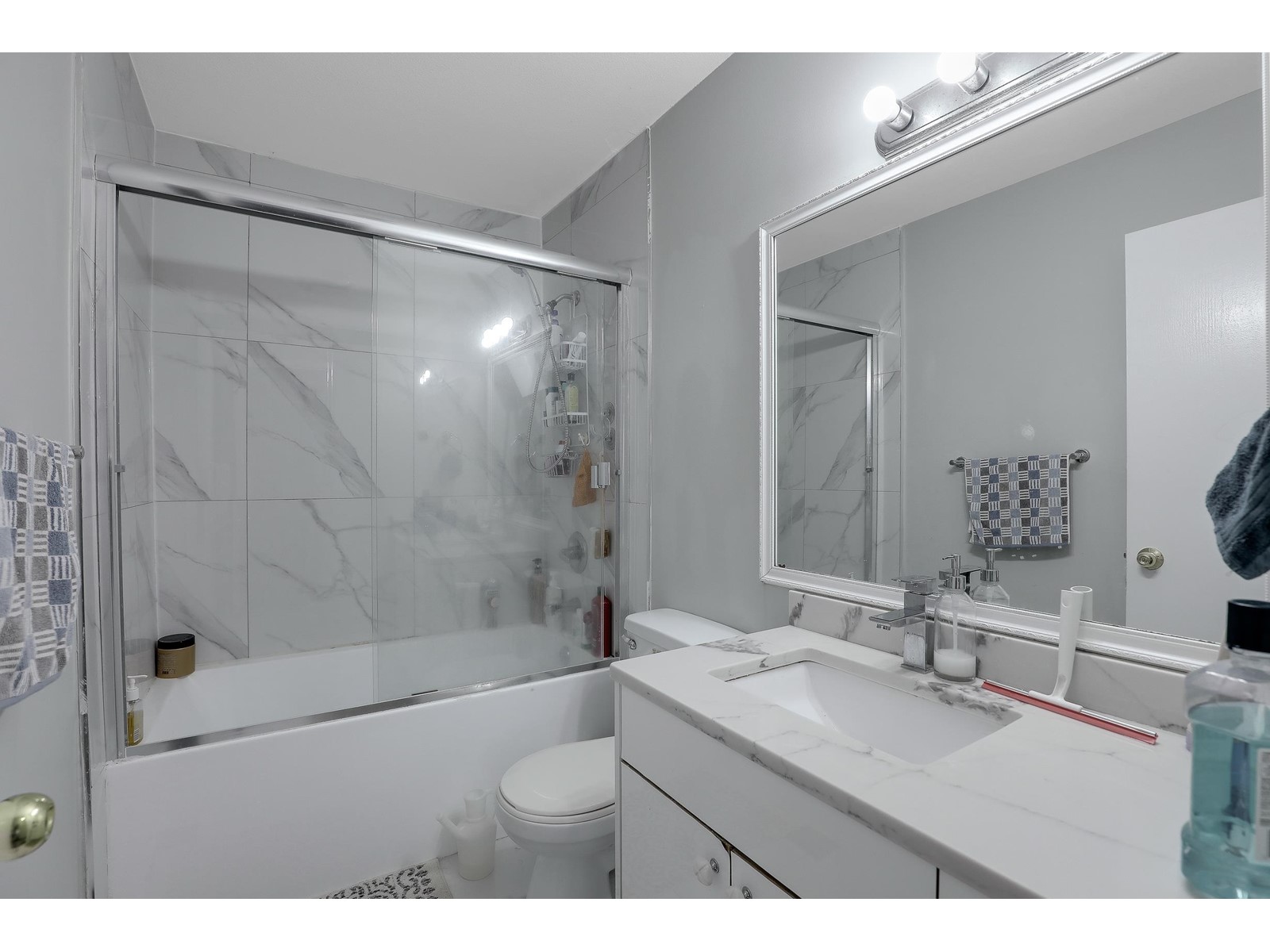 14081 67a Avenue, Surrey, British Columbia  V3W 6W6 - Photo 25 - R2994546