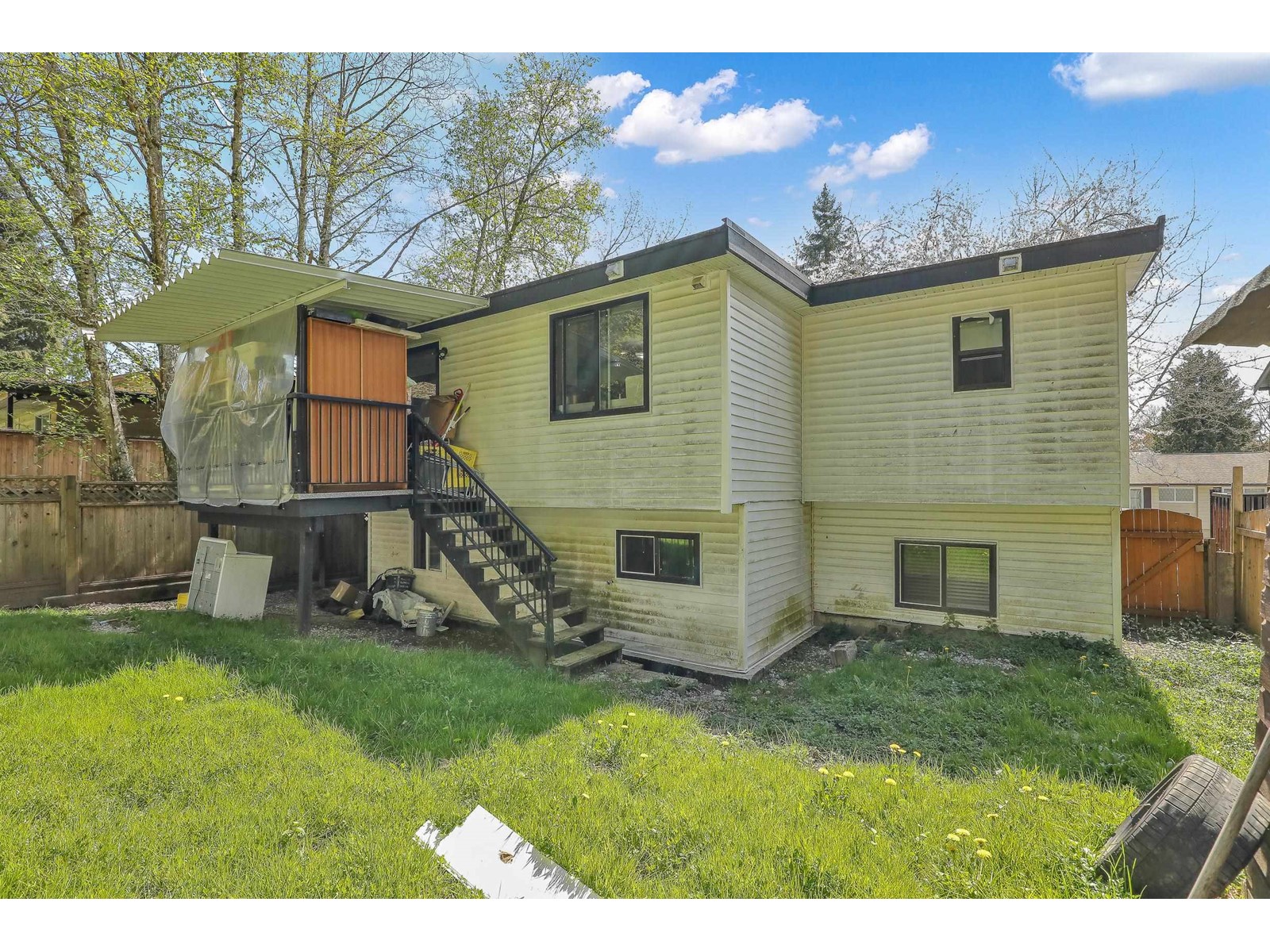 14081 67a Avenue, Surrey, British Columbia  V3W 6W6 - Photo 6 - R2994546
