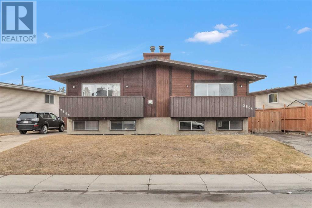 Property at 2804 46 Street SE image 3