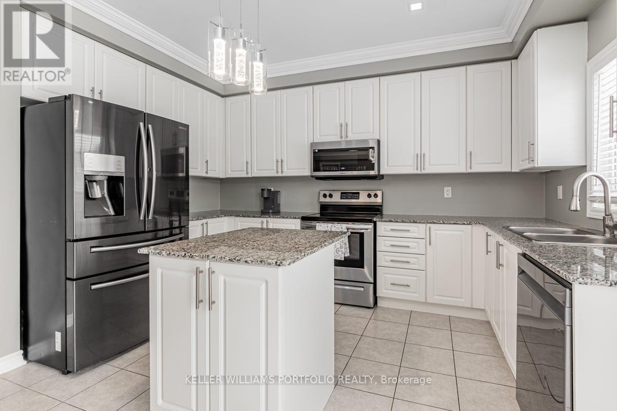 42 Willoughby Place, Clarington, Ontario  L1C 0W4 - Photo 12 - E12109096