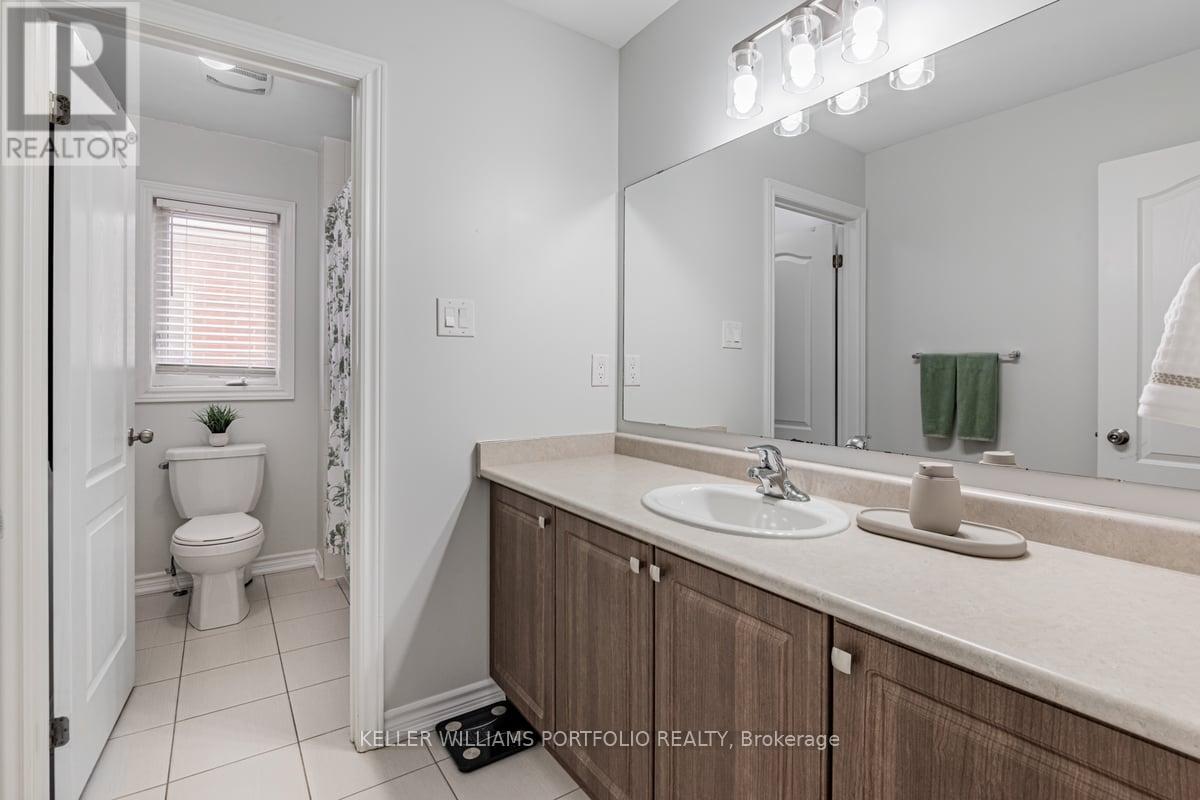 42 Willoughby Place, Clarington, Ontario  L1C 0W4 - Photo 36 - E12109096
