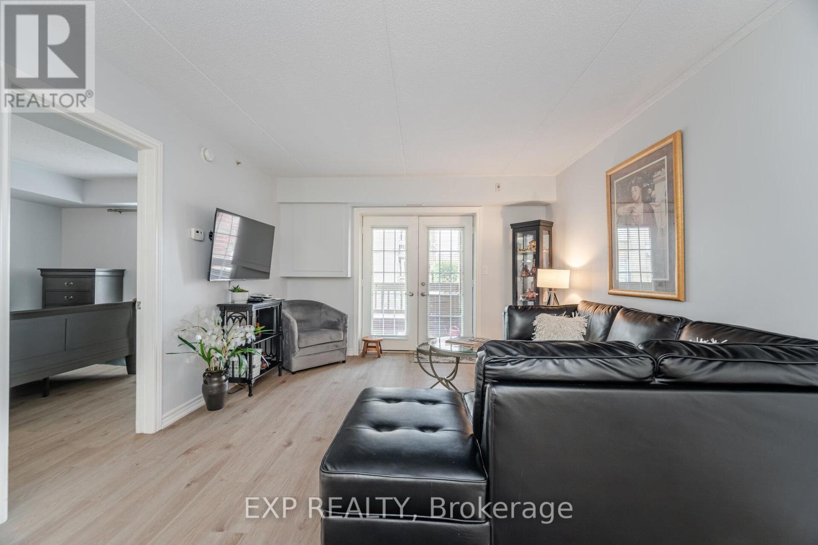 104 - 4005 Kilmer Drive, Burlington, Ontario  L7M 4M2 - Photo 13 - W12109094