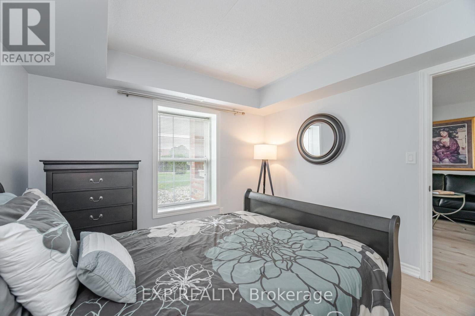 104 - 4005 Kilmer Drive, Burlington, Ontario  L7M 4M2 - Photo 17 - W12109094