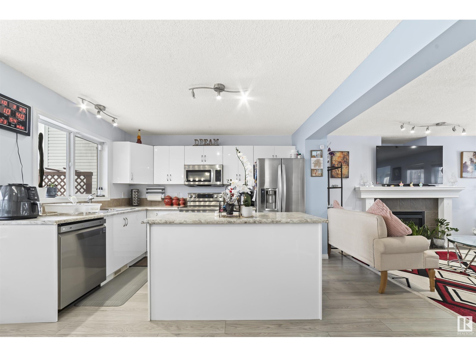 7932 14 Ave Sw, Edmonton, Alberta  T6X 1H3 - Photo 14 - E4431389