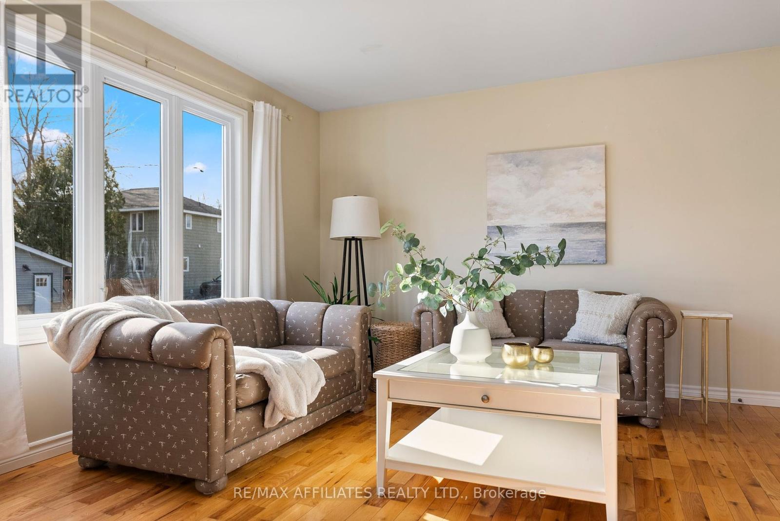 105 North Channel Road, Edwardsburgh/cardinal, Ontario  K0E 1T1 - Photo 3 - X12108545