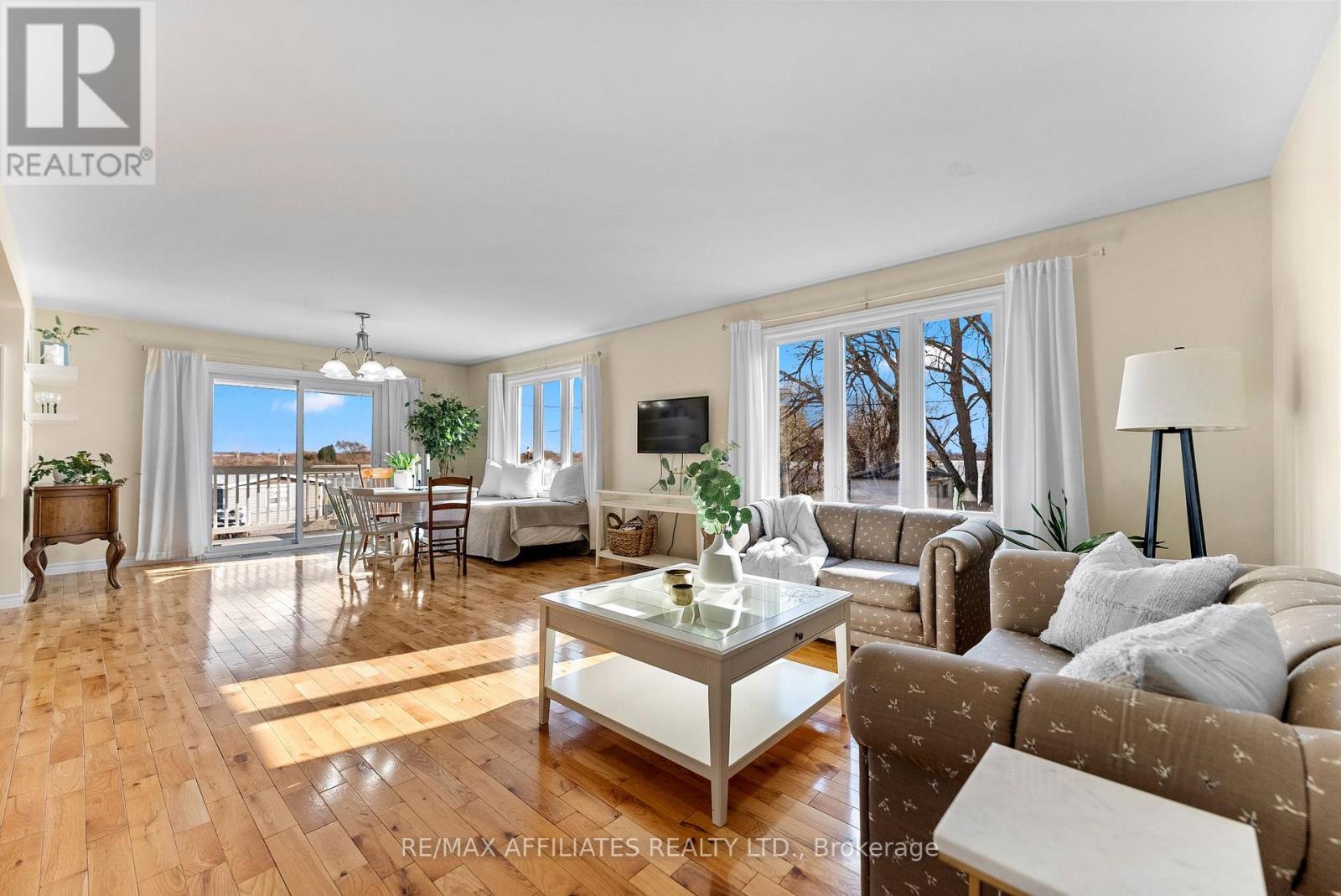 105 North Channel Road, Edwardsburgh/cardinal, Ontario  K0E 1T1 - Photo 4 - X12108545