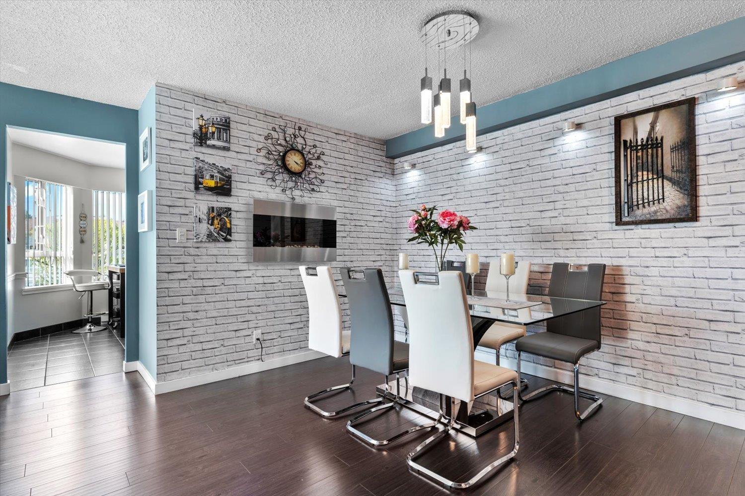 401 3150 Gladwin Road, Abbotsford, British Columbia  V2T 5S9 - Photo 4 - R2993194