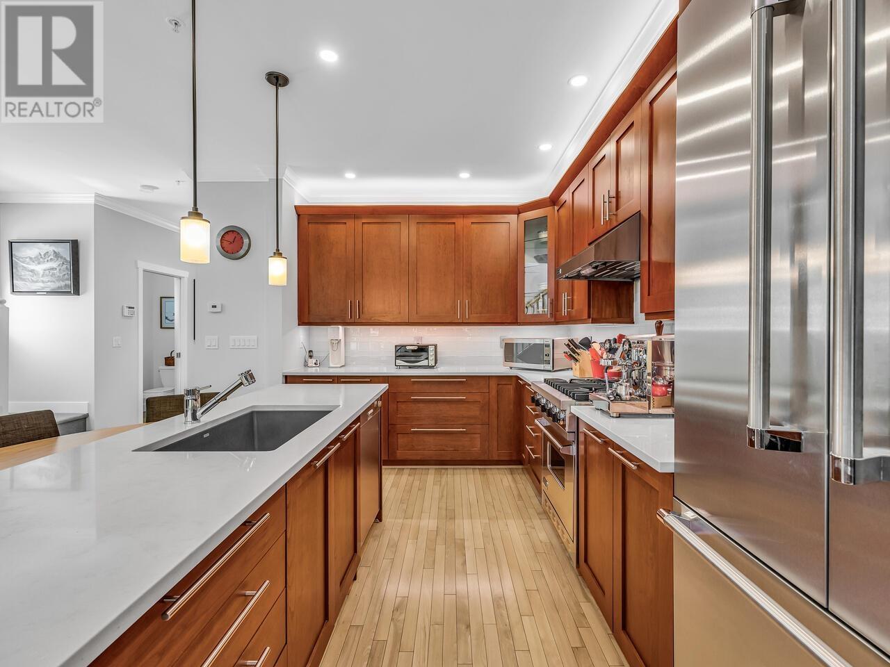 4658 Capilano Road, North Vancouver, British Columbia  V7R 4K3 - Photo 8 - R2995313