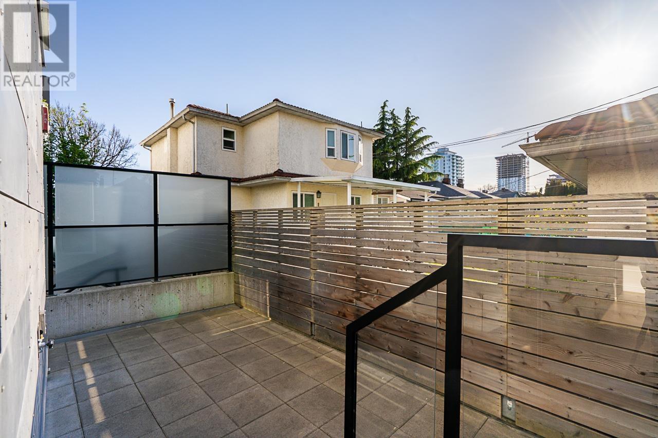 158 W Woodstock Avenue, Vancouver, British Columbia  V5Y 0N1 - Photo 11 - R2995367