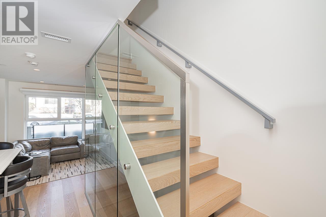 158 W Woodstock Avenue, Vancouver, British Columbia  V5Y 0N1 - Photo 17 - R2995367