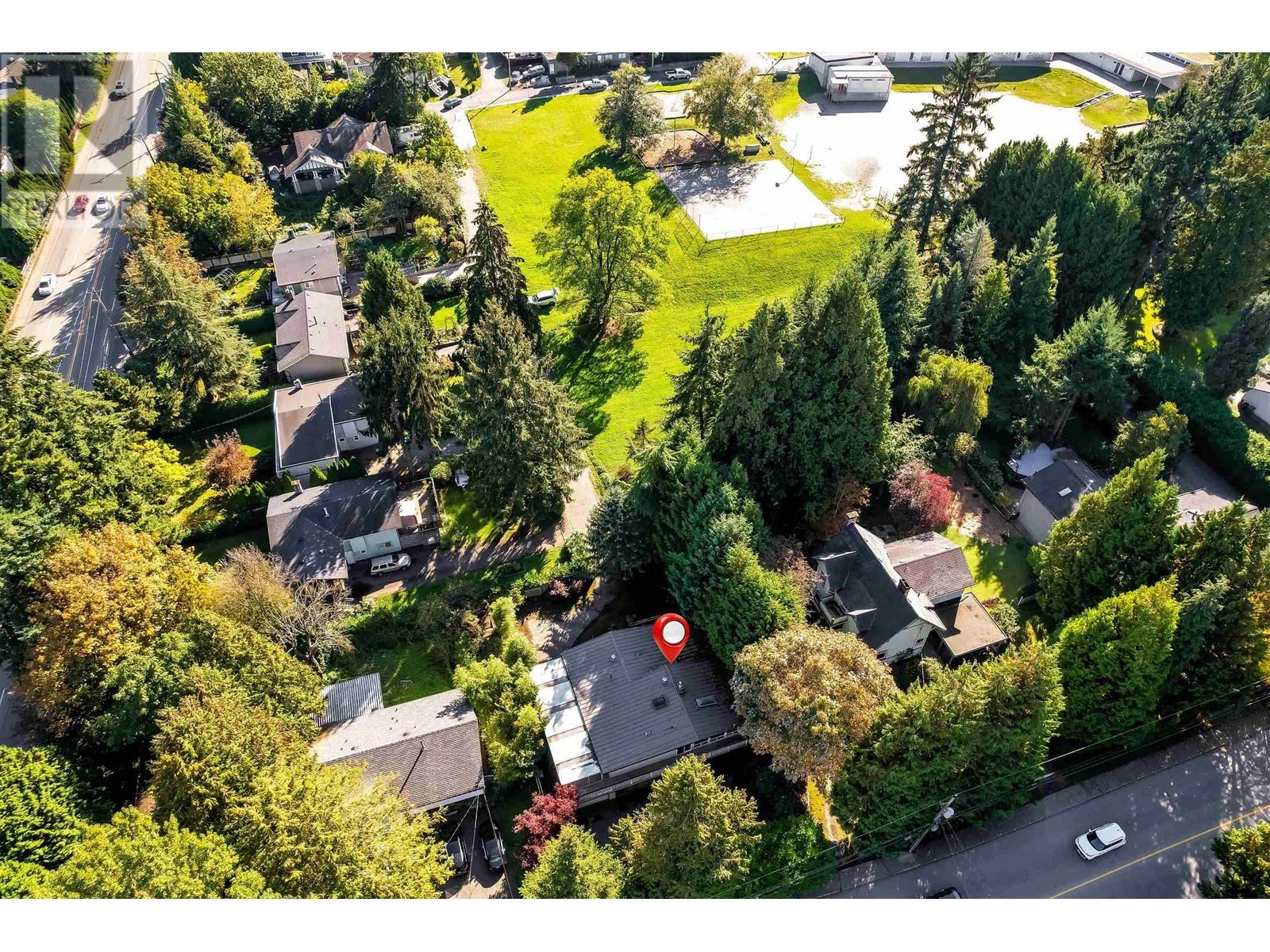 7674 BURRIS STREET, burnaby, British Columbia
