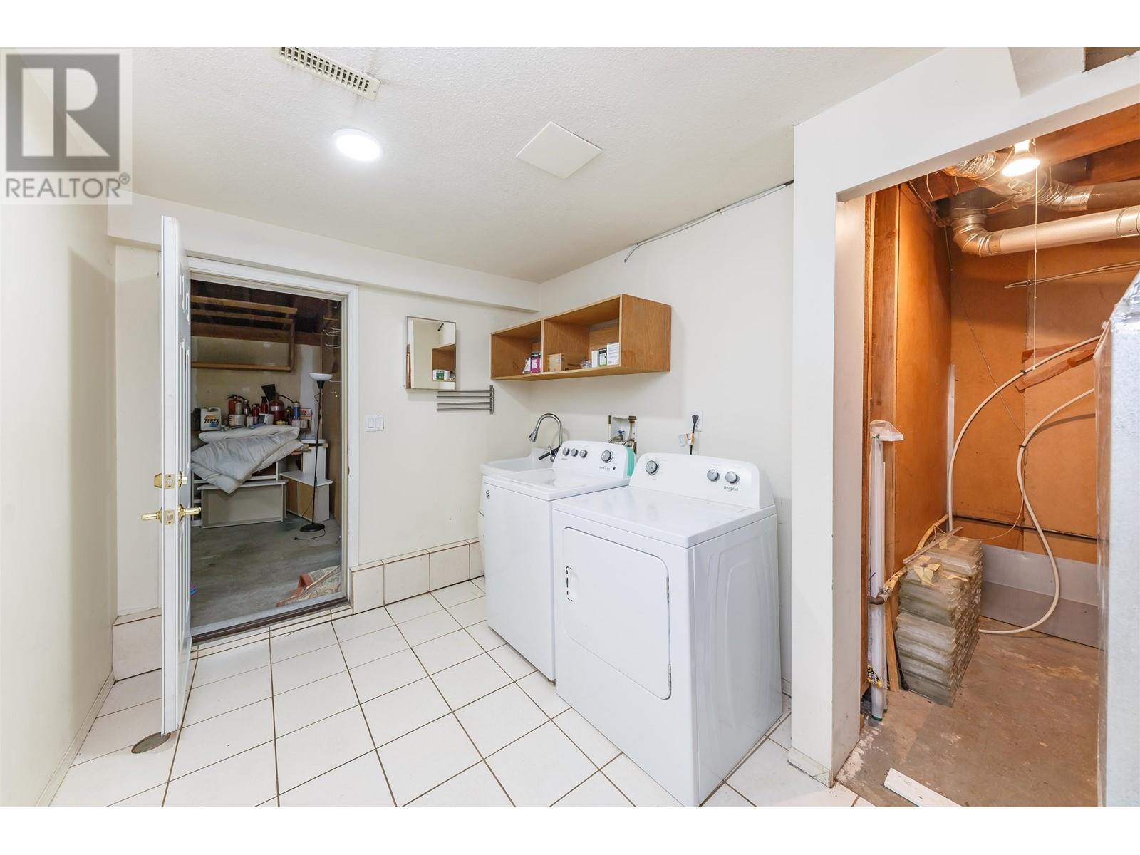 7674 Burris Street, Burnaby, British Columbia  V5E 1Z3 - Photo 25 - R2995350
