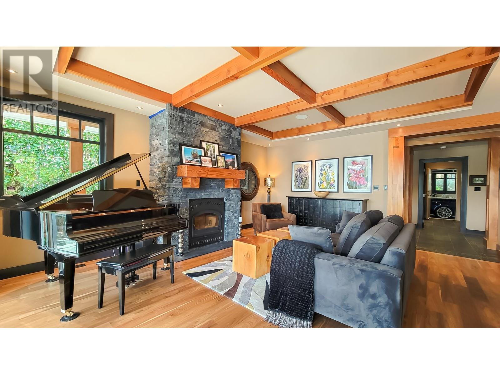 5125 Indian River Drive, North Vancouver, British Columbia  V7G 2T6 - Photo 10 - R2995360