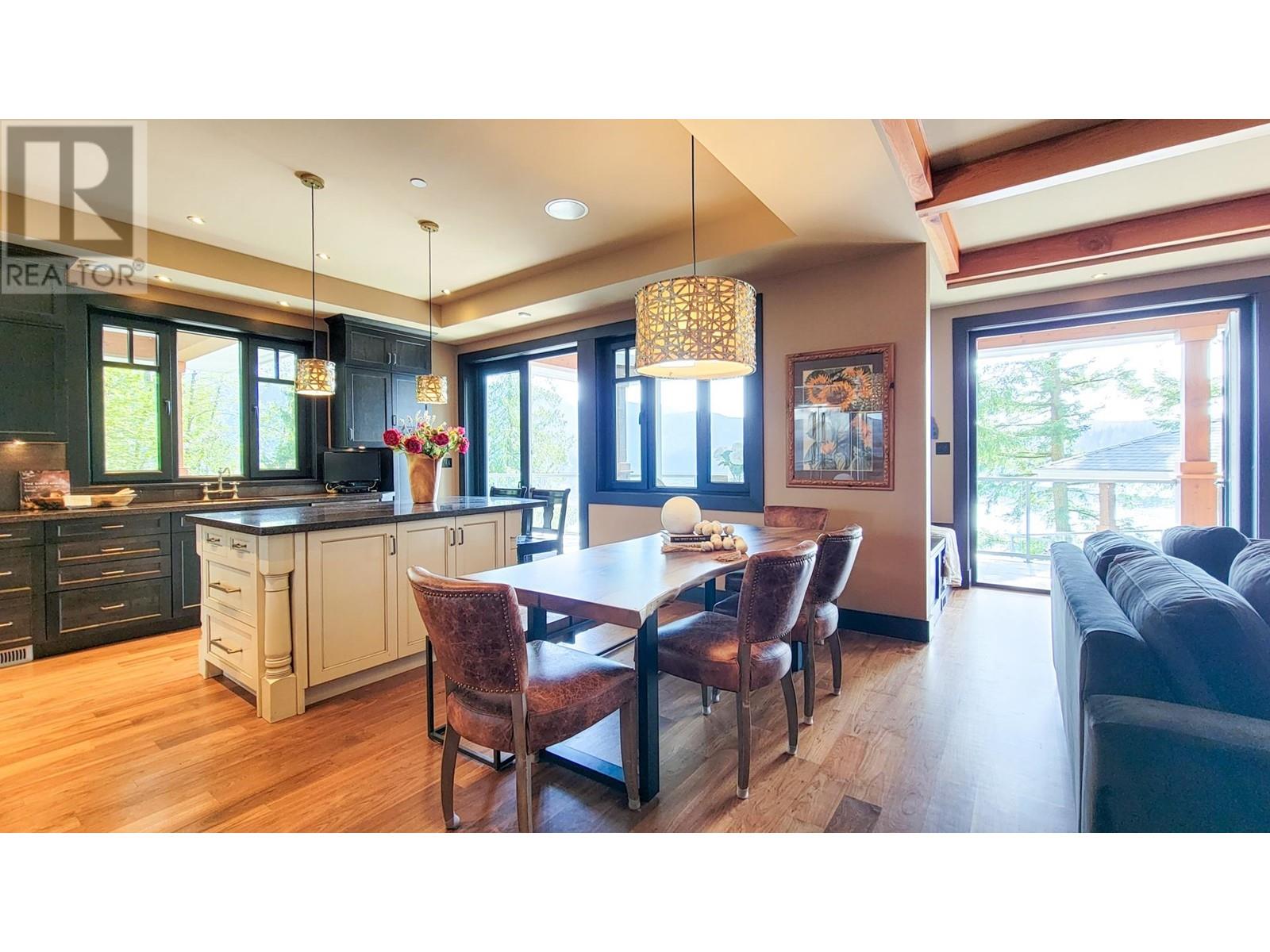 5125 Indian River Drive, North Vancouver, British Columbia  V7G 2T6 - Photo 11 - R2995360