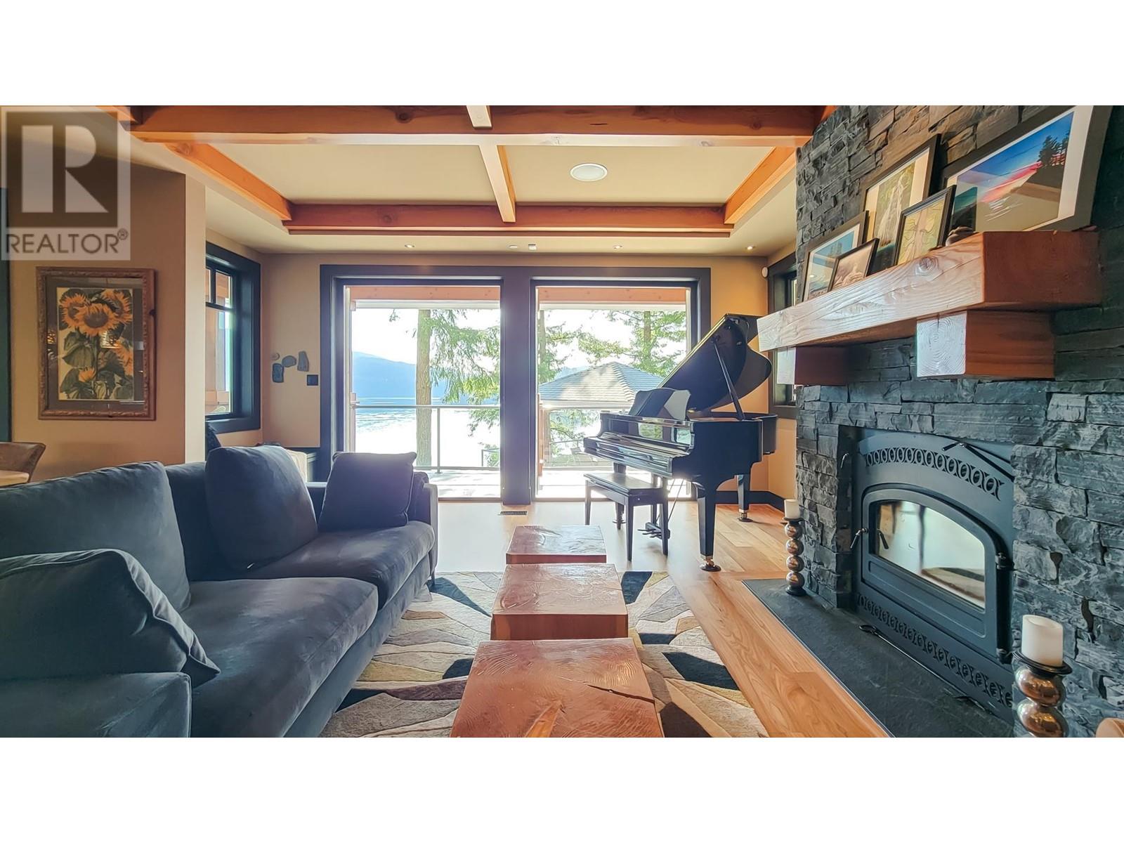 5125 Indian River Drive, North Vancouver, British Columbia  V7G 2T6 - Photo 9 - R2995360