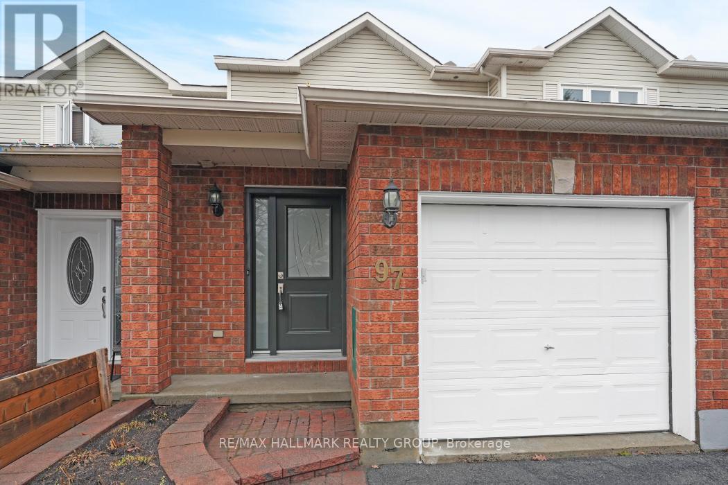 Property at 97 FORESTGLADE CRESCENT image 2