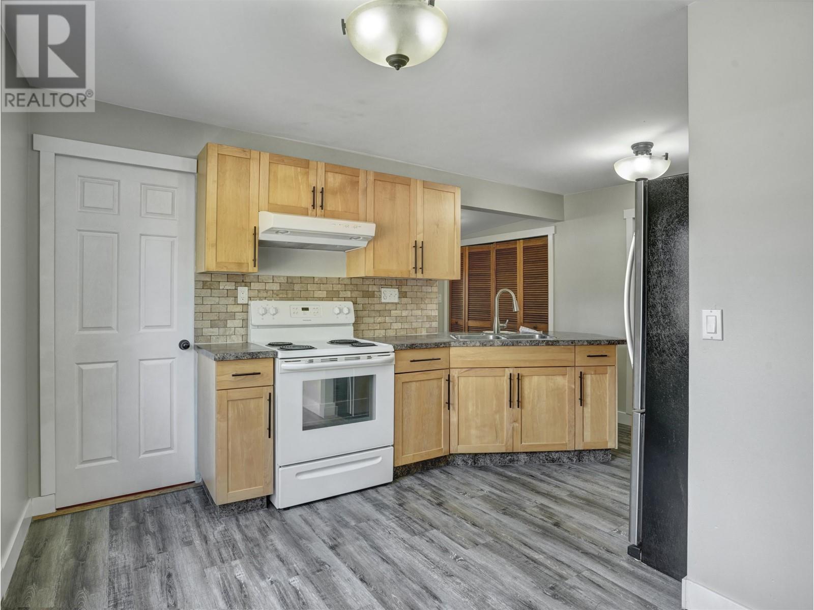 Property at 3696 CEDAR DRIVE image 4