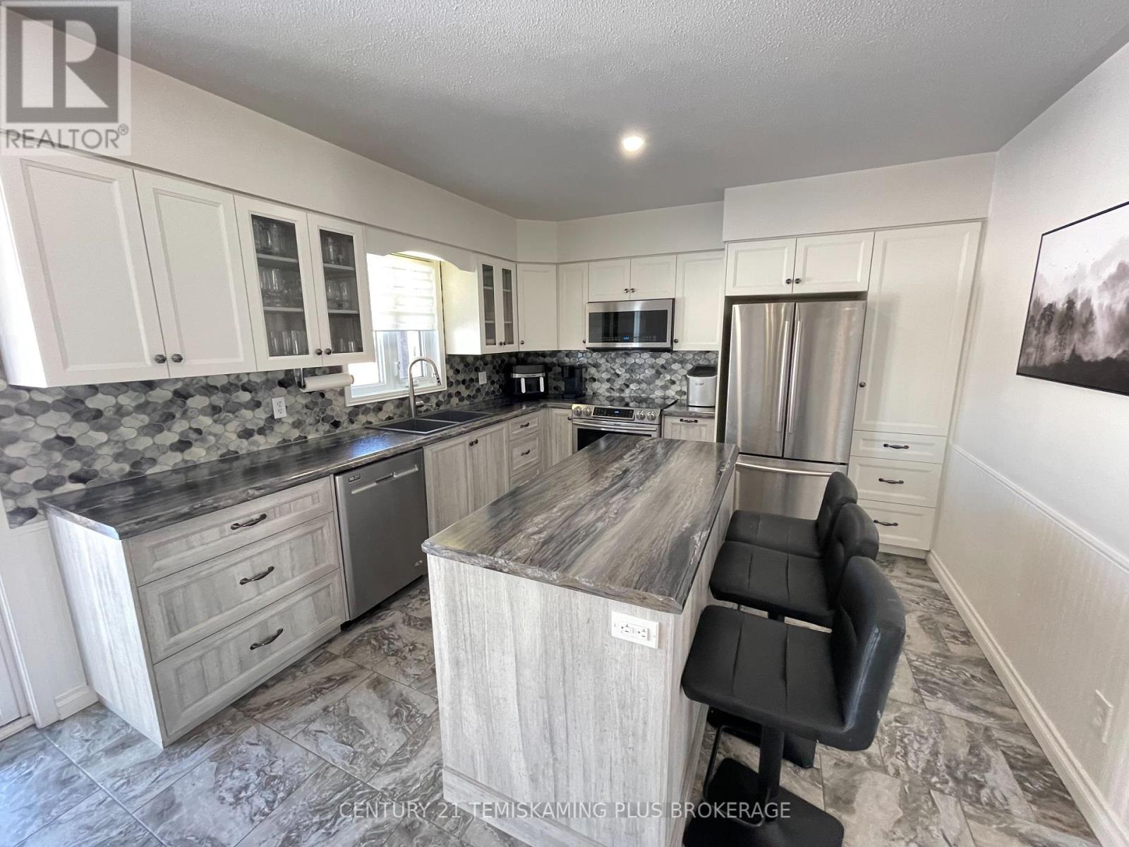 32 Tenth Avenue N, Armstrong, Ontario  P0J 1E0 - Photo 18 - T12054484