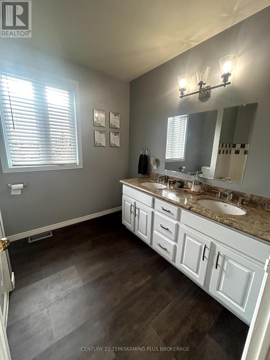 32 Tenth Avenue N, Armstrong, Ontario  P0J 1E0 - Photo 24 - T12054484