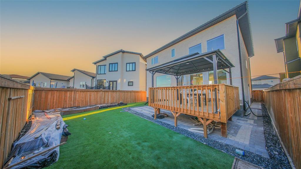 49 Prairie Spring Bay, Winnipeg, Manitoba  R2R 2Z6 - Photo 39 - 202509032