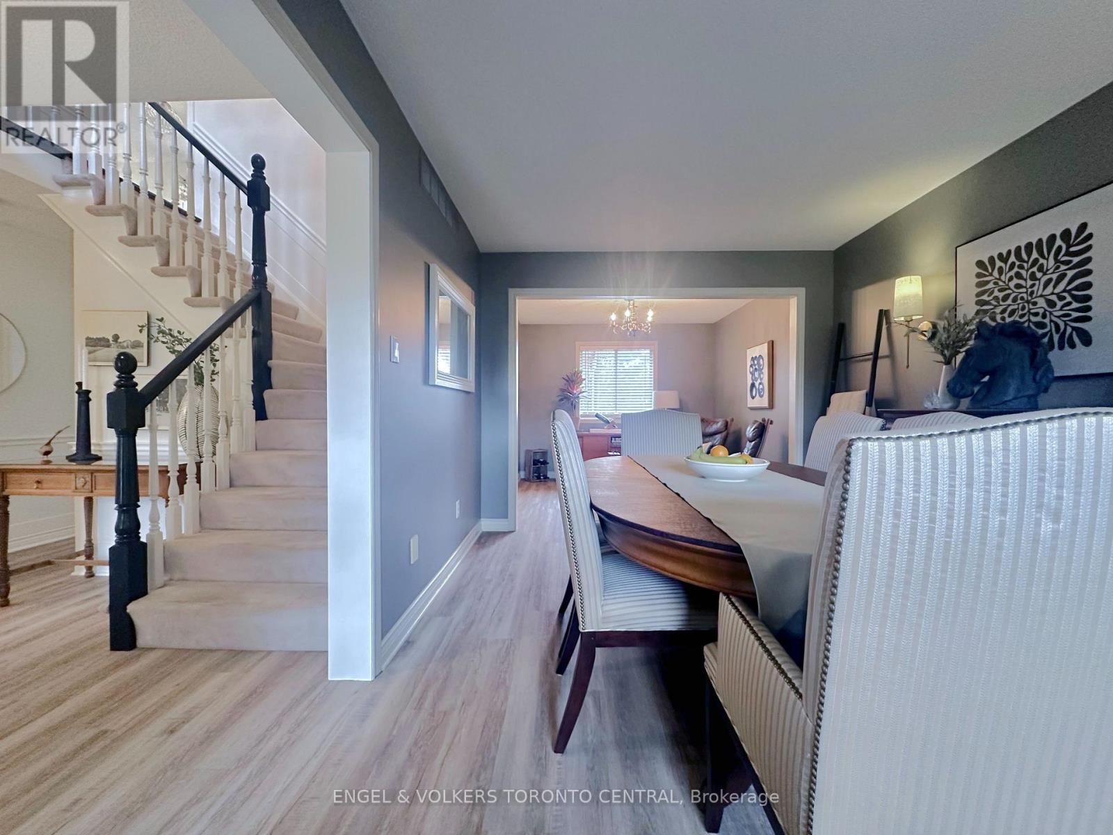 Photo 17 of 45 for 204 Killarney Grove