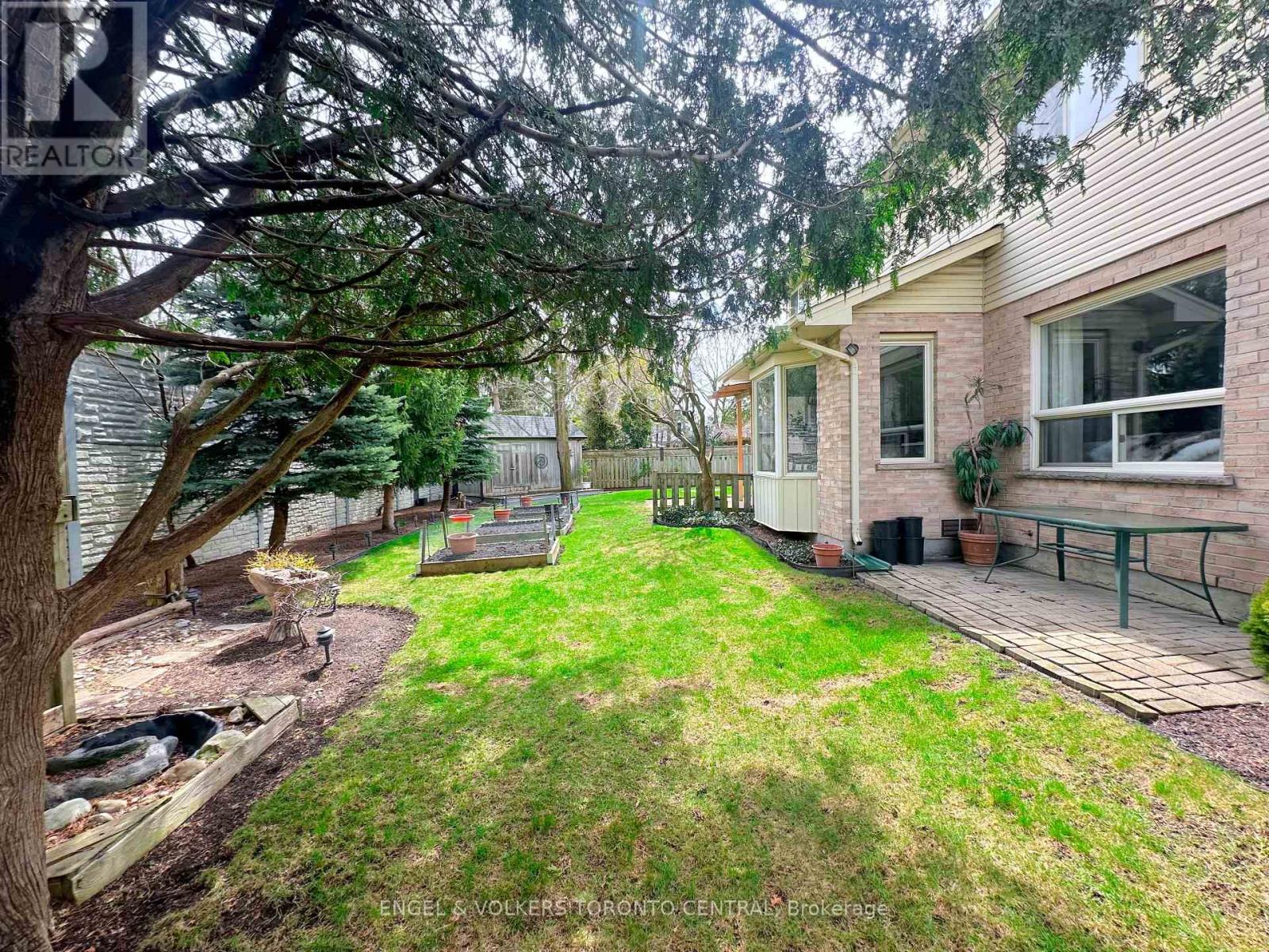 Photo 38 of 45 for 204 Killarney Grove