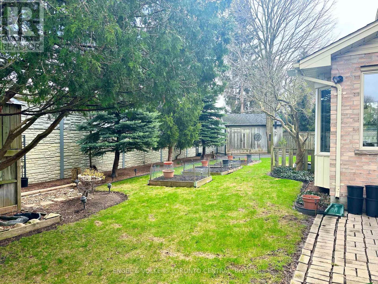 Photo 40 of 45 for 204 Killarney Grove