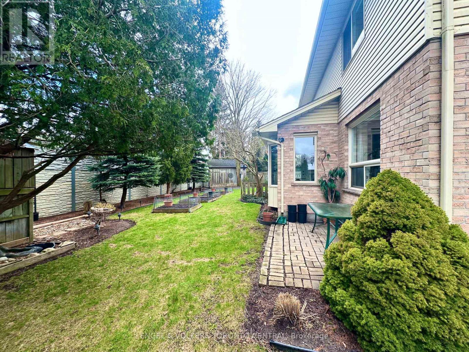 Photo 41 of 45 for 204 Killarney Grove