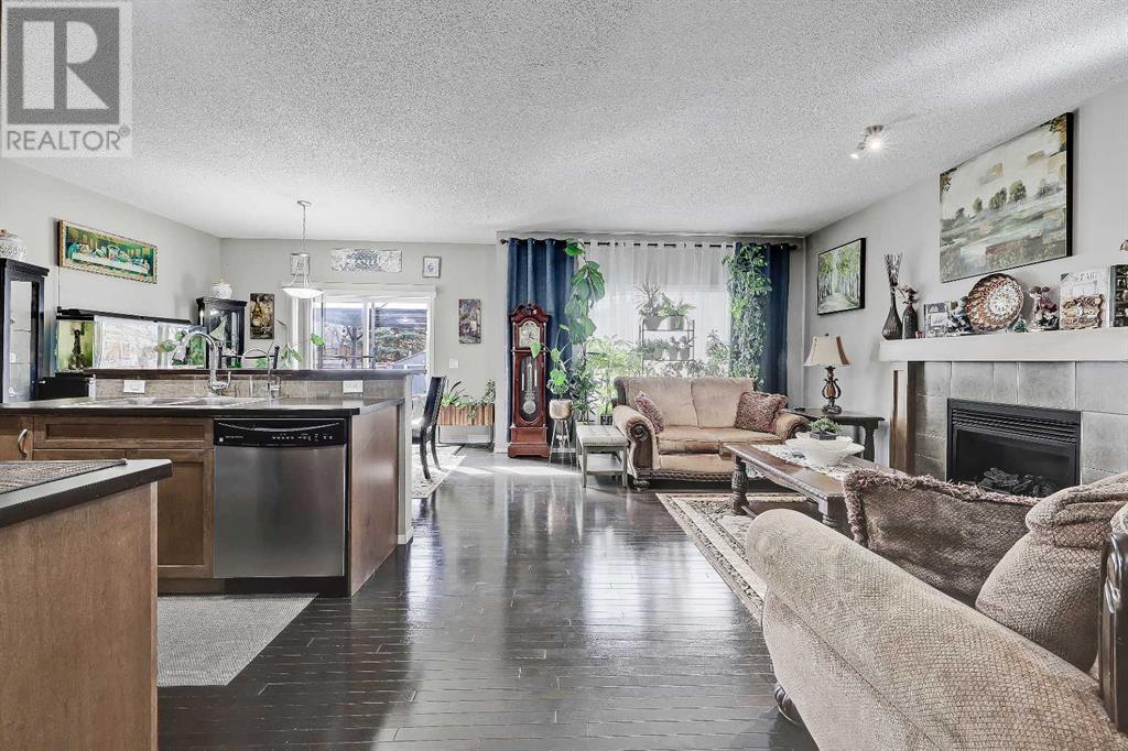 Property at 1600 Copperfield Boulevard SE image 4