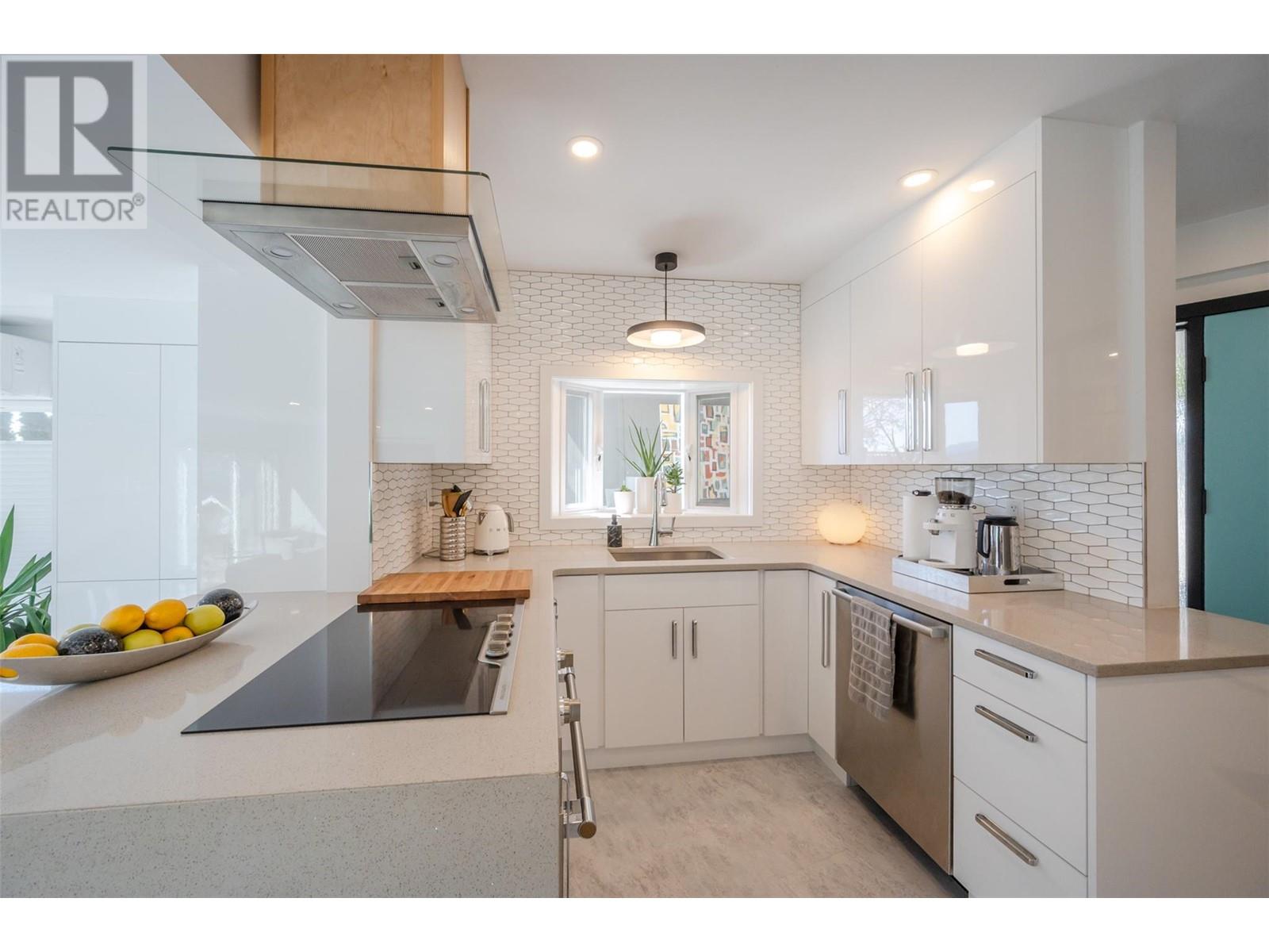 3839 Verano Place, Penticton, British Columbia  V2A 9A5 - Photo 18 - 10342155