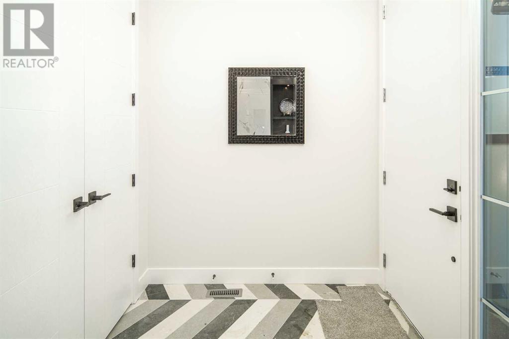 Property at 2632 Erlton Street SW image 3