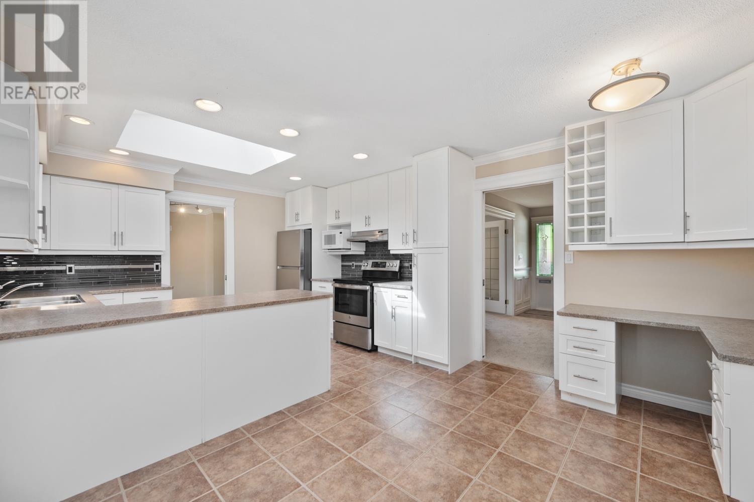 Property at 4482 HAWTHORNE PLACE image 5