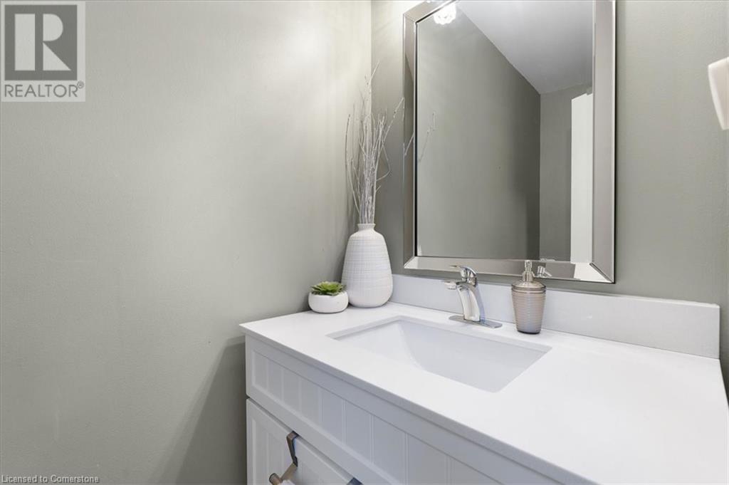 122 Lakeshore Road Unit# 8, St. Catharines, Ontario  L2N 6N6 - Photo 14 - 40722418