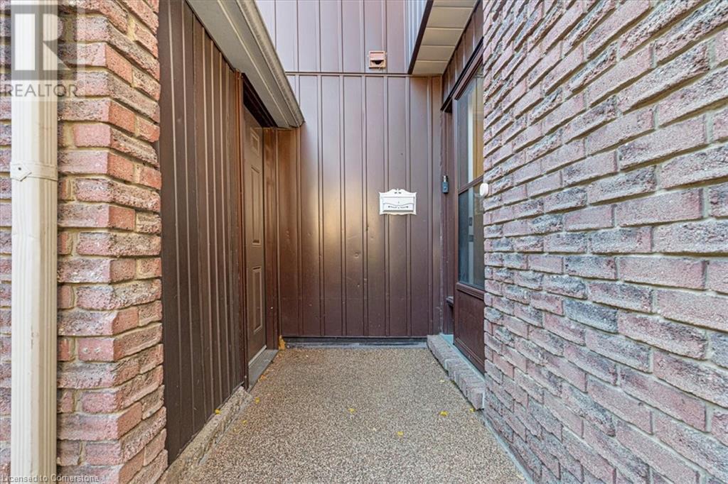 122 Lakeshore Road Unit# 8, St. Catharines, Ontario  L2N 6N6 - Photo 4 - 40722418