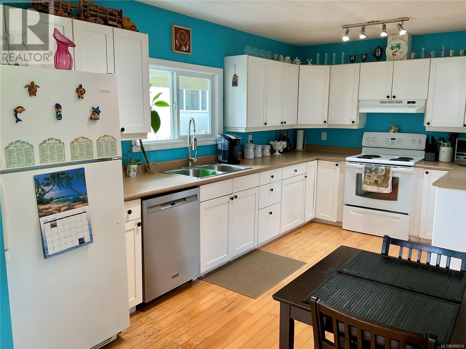 22 Coronation St, Lake Cowichan, British Columbia  V0R 2G0 - Photo 3 - 996814